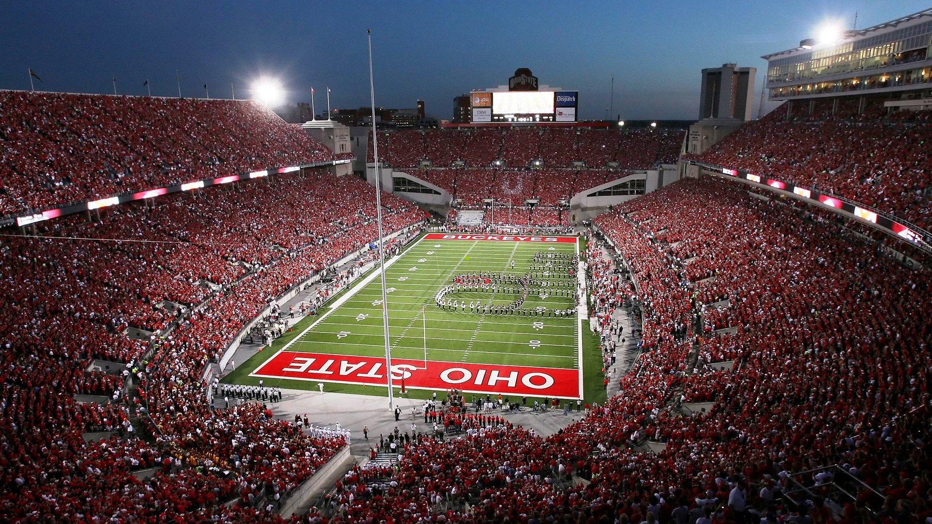 平地惊雷~小贾巴里·史密斯霸气隔扣理查兹 火箭领先11分打停太阳